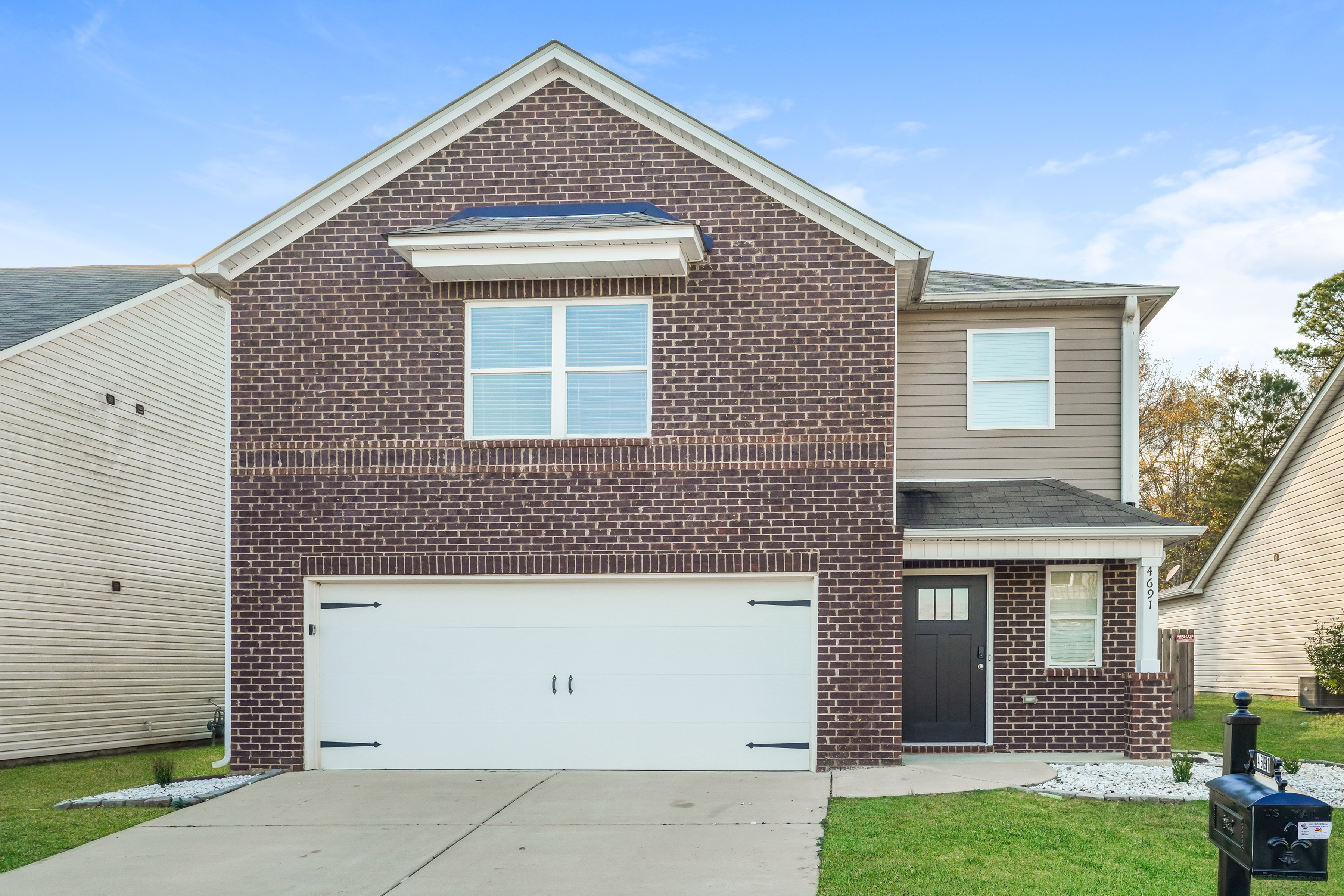 4691 WOODFORD CIR BESSEMER, AL 35022